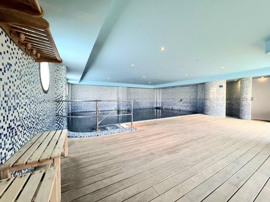 Suite Delphine By Calpitality Buitenkant foto